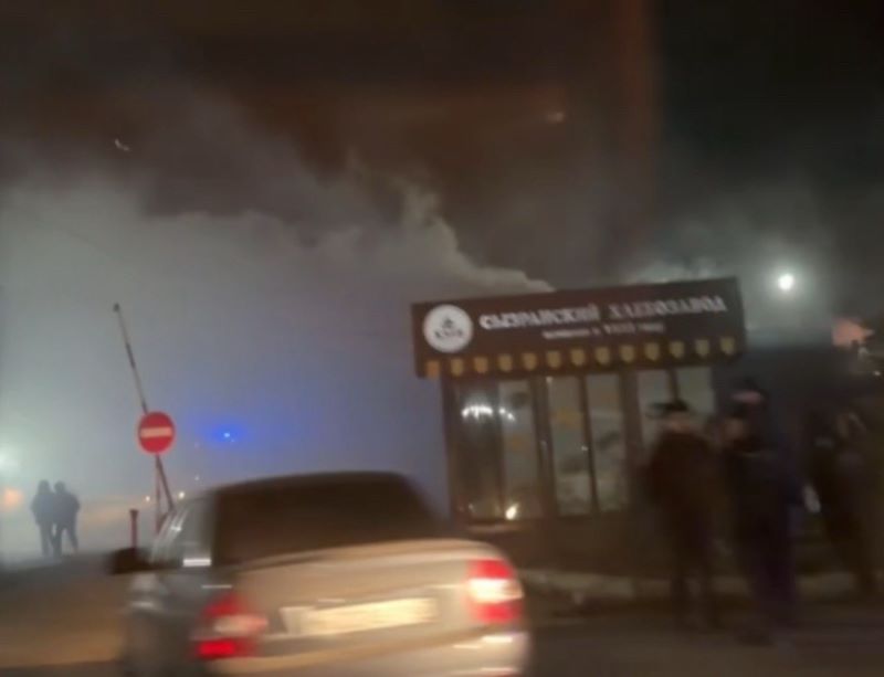 Очевидцы сообщают о пожаре в районе ТЦ «Гера и К». Видео