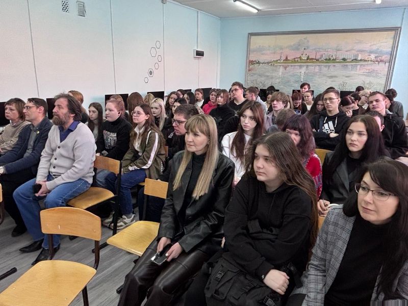 На Дне карьеры работодатели откровенно рассказали студентам Губернского колледжа о своих ожиданиях