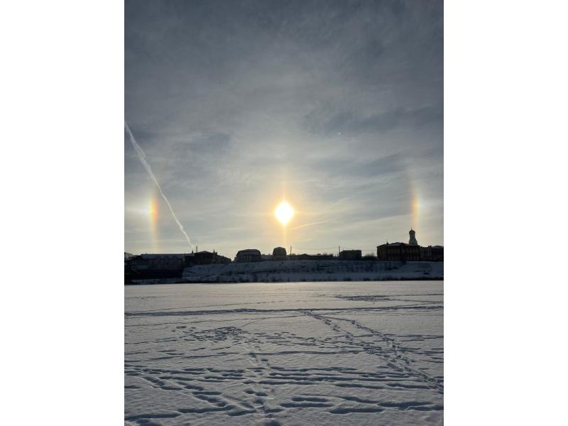 Уходя из Сызрани, морозы выстрелили в небо ледяным салютом