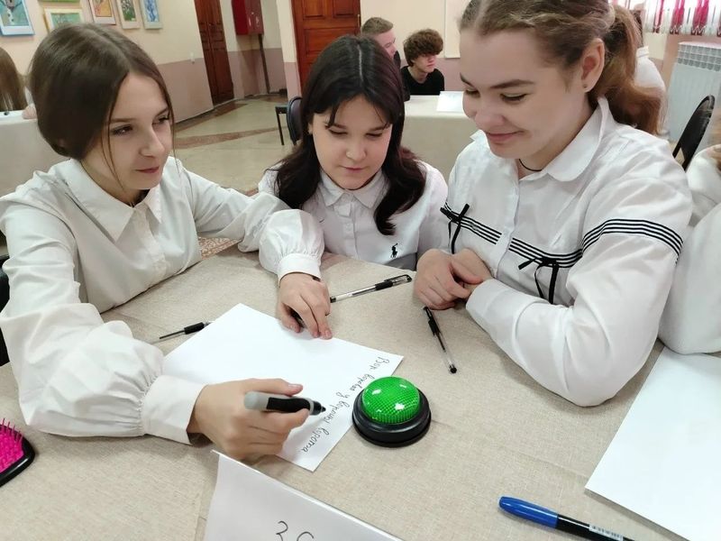 Школьники Сызрани состязались в умении говорить и писать на русском языке: «пятерку» получили не все