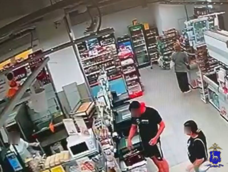 Украл, выпил - в тюрьму: любителя коньяка задержали, но он уже всё «ликвидировал» в себя