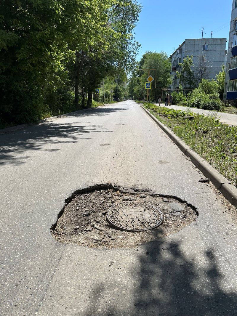 Многострадальную улицу Гоголя вновь перекопают - жителям района стоит  внимательно смотреть на временные дорожные знаки | маленькая Сызрань