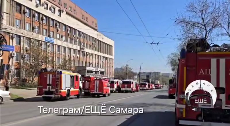 Крупный пожар в офисе в Самарской области: людей эвакуируют