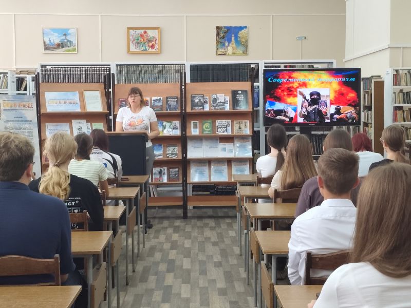 В Сызрани прошёл час памяти «Россия против терроризма»