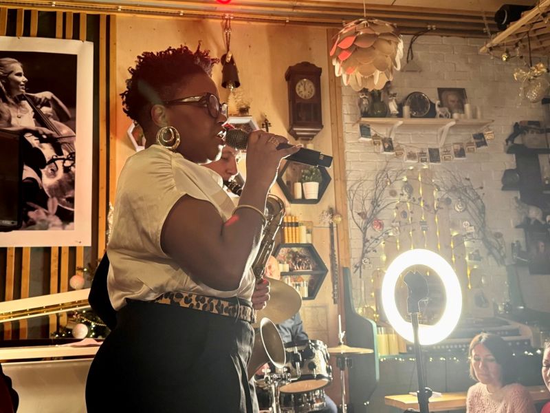 «Если вы спрашиваете, что такое джаз, то вам этого никогда не понять»: в Сызрани прозвучал живой диалог сердец и музыки