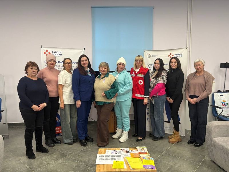 Жительницам Сызрани в женском клубе предложили подумать о защите от онкологии