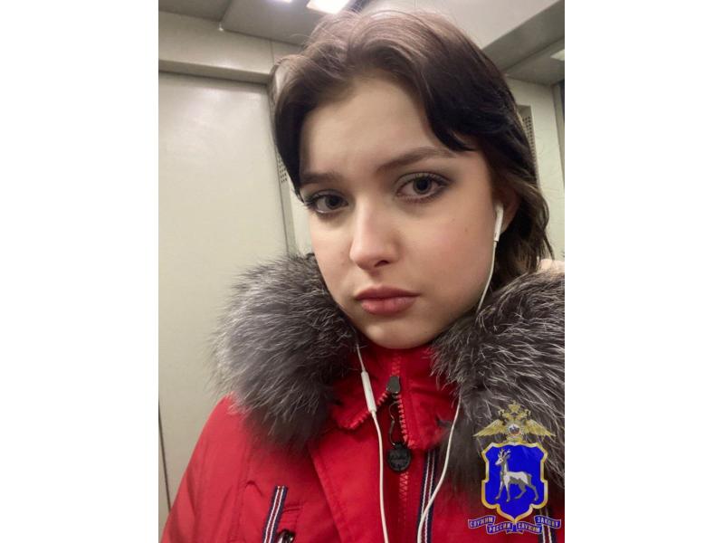 В Самарской области ищут без вести пропавшую высокую, сероглазую девочку-подростка
