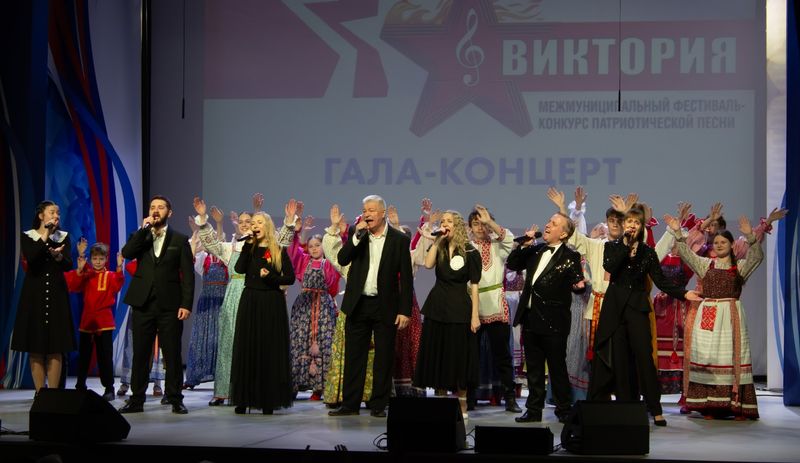 В Сызрани гала-концерт собрал лучших исполнителей конкурса «Виктория»