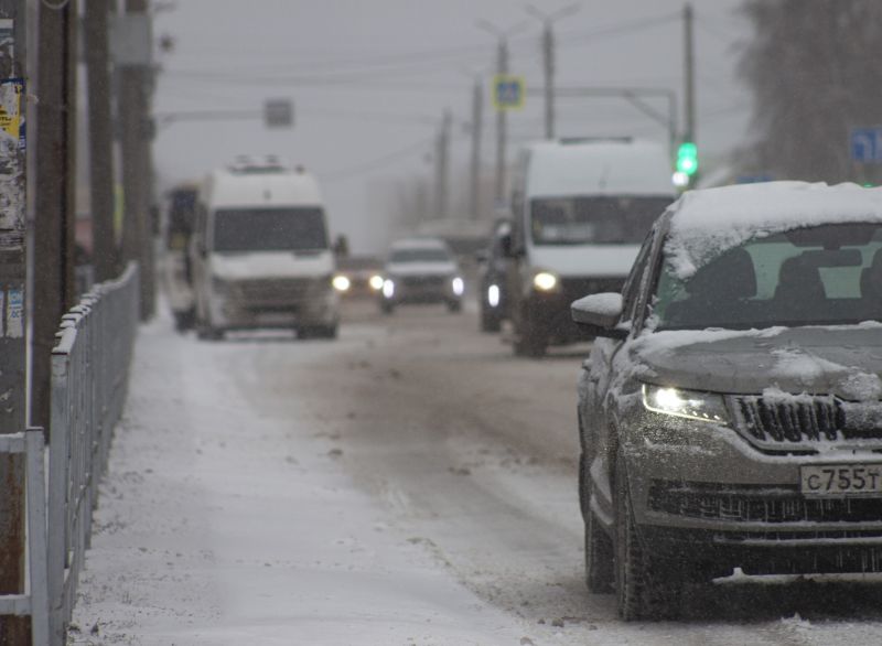 Водителям Самарской области рекомендовано оставить «баранки» до лучших времен