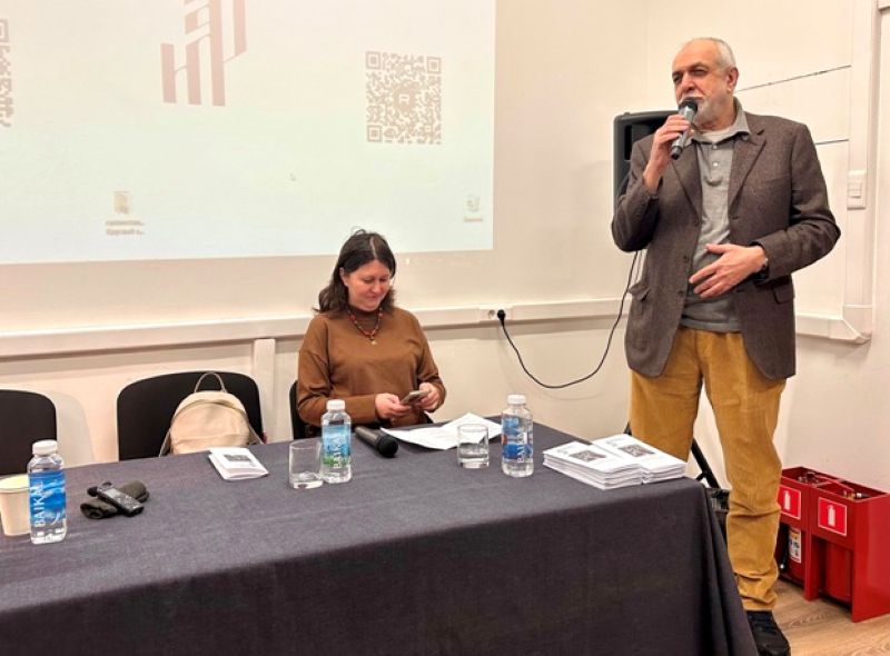 Экземпляр книги Андрея Кирикова «Иконы старообрядцев Средней и Нижней Волги» передана в Центральную библиотеку Сызрани