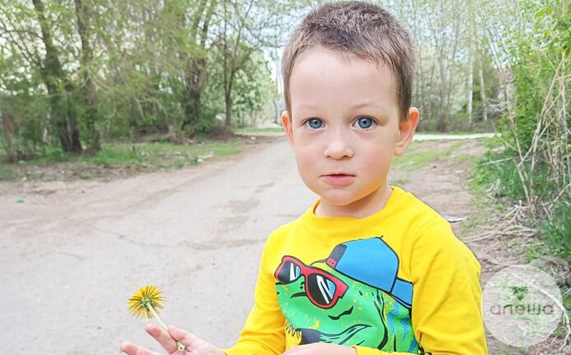 Святослав из Сызрани борется с недугом, и есть хорошие результаты - но ему нужна помощь