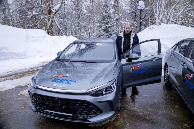 Ветеран СВО из Сызрани получил автомобиль от Фонда «Защитники Отечества»