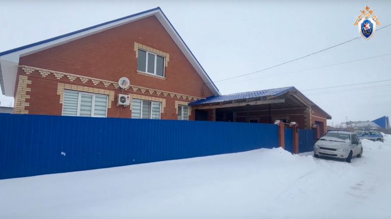 Трагедия в Самарской области: муж убил жену 14 ударами ножа, а затем покончил с собой