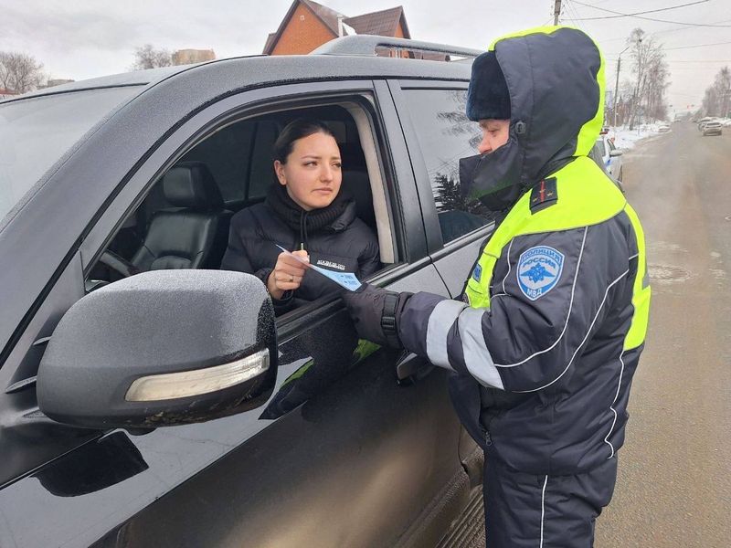 На дорогах Сызрани проходит особый рейд ГАИ - останавливают всех