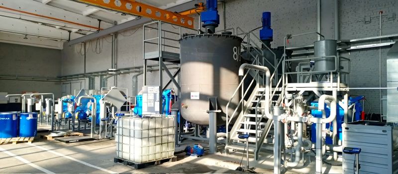 В Самарской области заемщик ФРП запустил производство мастик и клеев для автомобилестроения