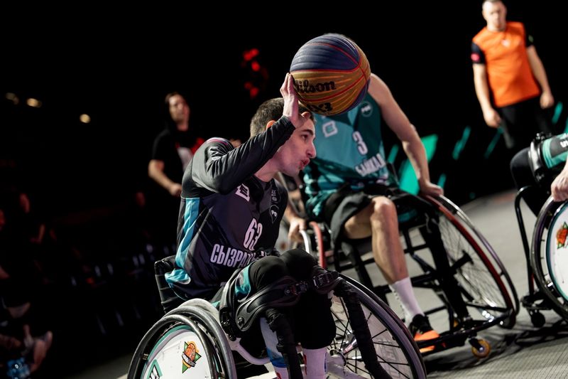 Игроки «СызраньБаскет» вышли в полуфинал турнира в Челябинске - завтрашний день всё решит