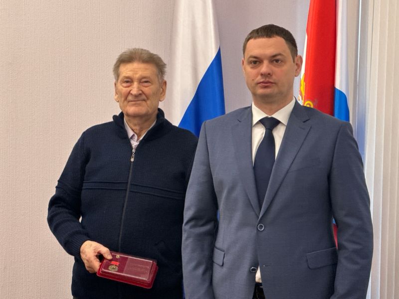 Глава Сызрани наградил Знаком «За заслуги перед городом» Николая Хорева
