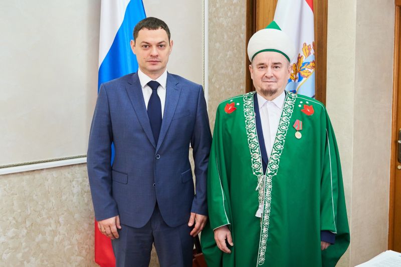 Сергей Володченков поздравил мусульман Сызрани с праздником Ураза-байрам