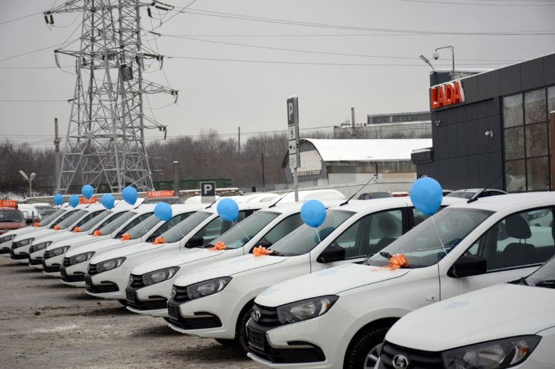 Жителям Самарской области на 7 лет передали новые автомобили