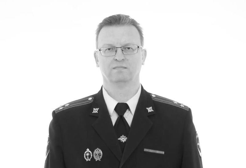 В МУ МВД России «Сызранское» сообщили печальную весть: ушёл из жизни полковник Олег Николаевич Дехтярь