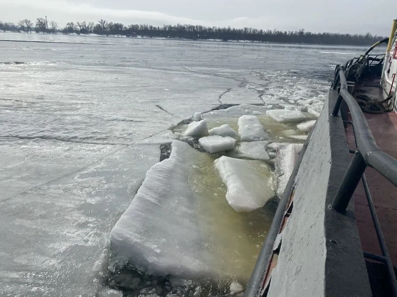 В Самарской области приступили к вскрытию льда перед стартом речной навигации