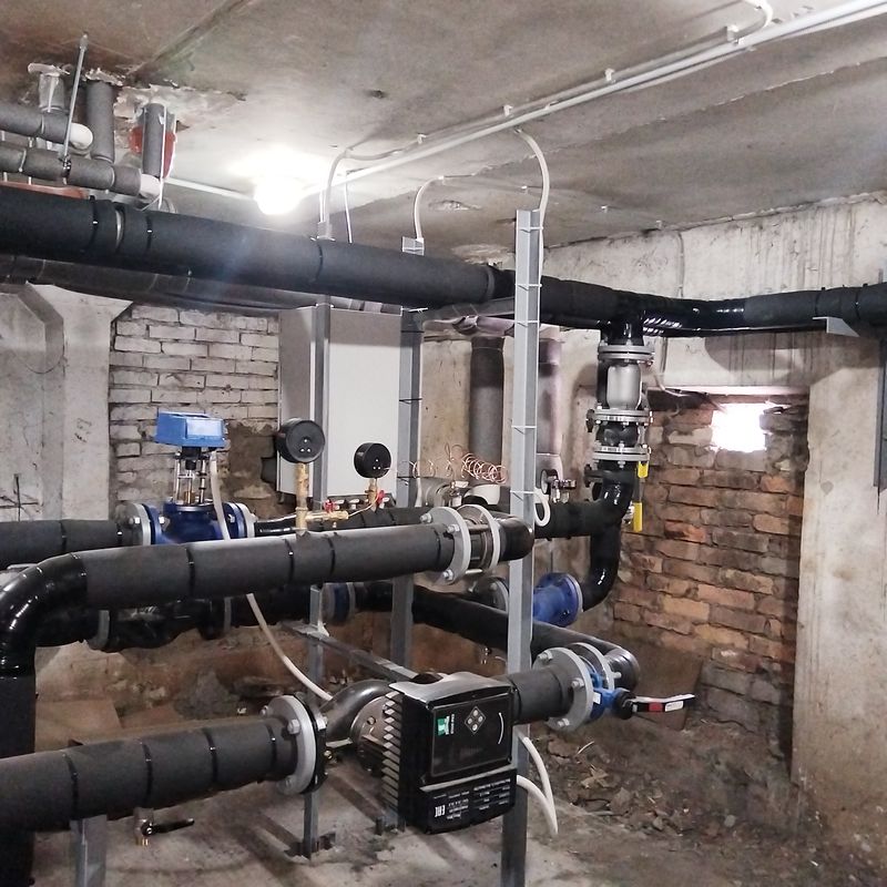 Жители многоэтажек в Сызрани дождались обновления «подвальной коммуналки»