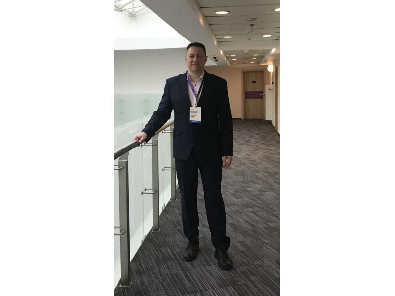 Заведующий кафедрой СФ СамГТУ Владислав Литвинов возглавил сессию на международной конференции по математике искусственного интеллекта в «Сириусе»