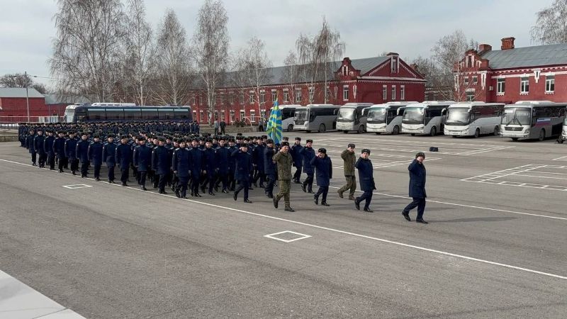 В России стартовал приём заявлений на поступление в военные ВУЗы Минобороны