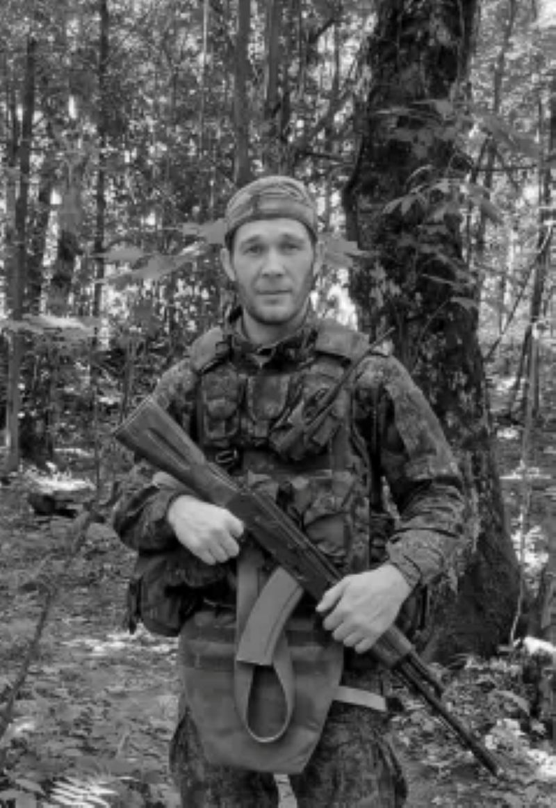 В Сызрани простились с мастером спорта России по боксу Сухробом Сидиковым