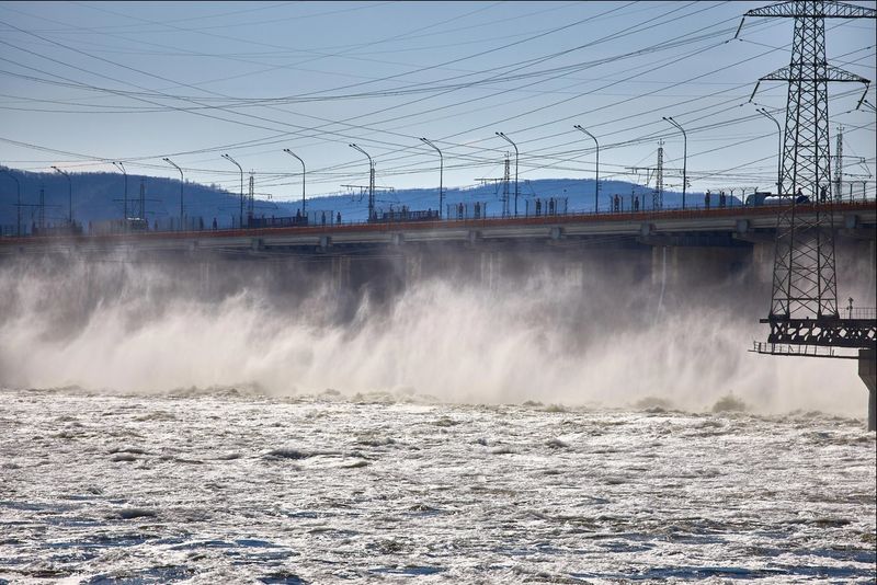Жигулевская ГЭС каждую секунду сбрасывает 28 тысяч кубометров воды - но скоро мощность сброса упадет