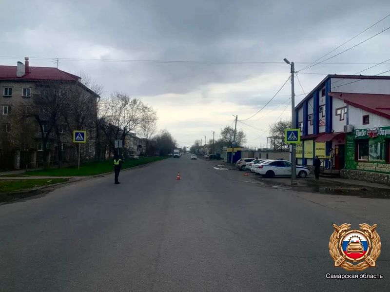 В Сызрани среди белого дня иномарка сбила ребенка на переходе