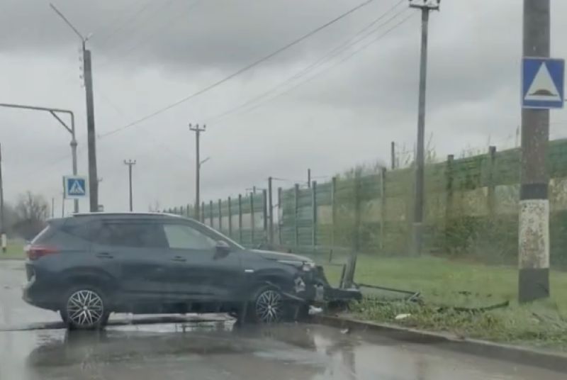 В Сызрани произошло жесткое ДТП с участием иномарки