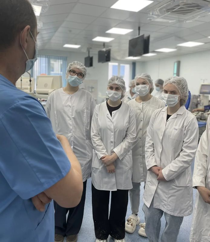 В Сызрани будущим медикам показали центр, где ежедневно спасают людей от мучений и смерти