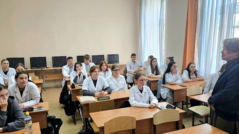 В Сызрани студентам напомнили о скрытом зле сожительства