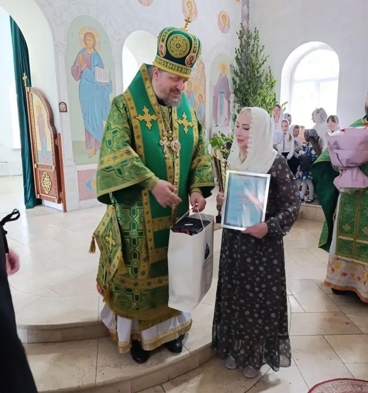 В Сызрани «поющим ангелам» вручили награды и подарили беспроводные колонки