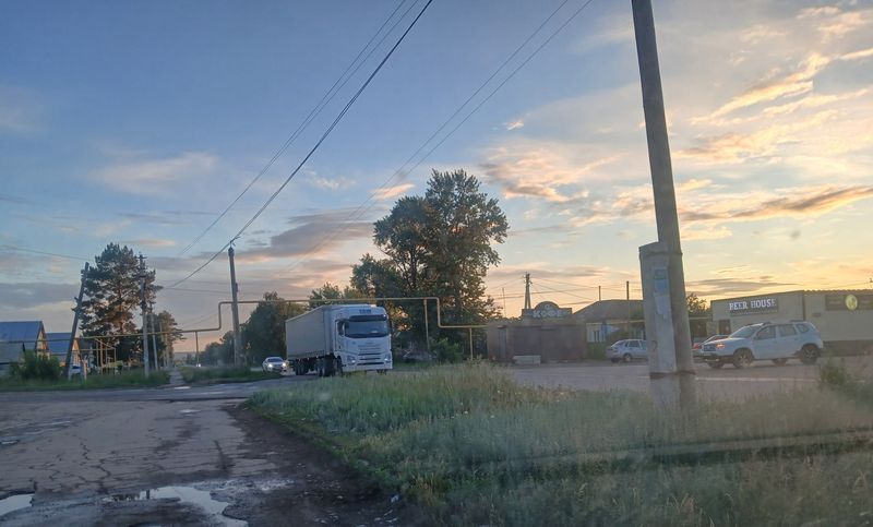 Водители большегрузов хорошо пристроились - экономят на беде жителей села Шигоны