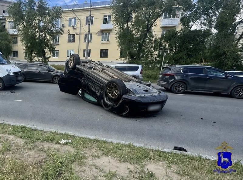 Из иномарки достали тело: в Самарской области произошло смертельное ДТП
