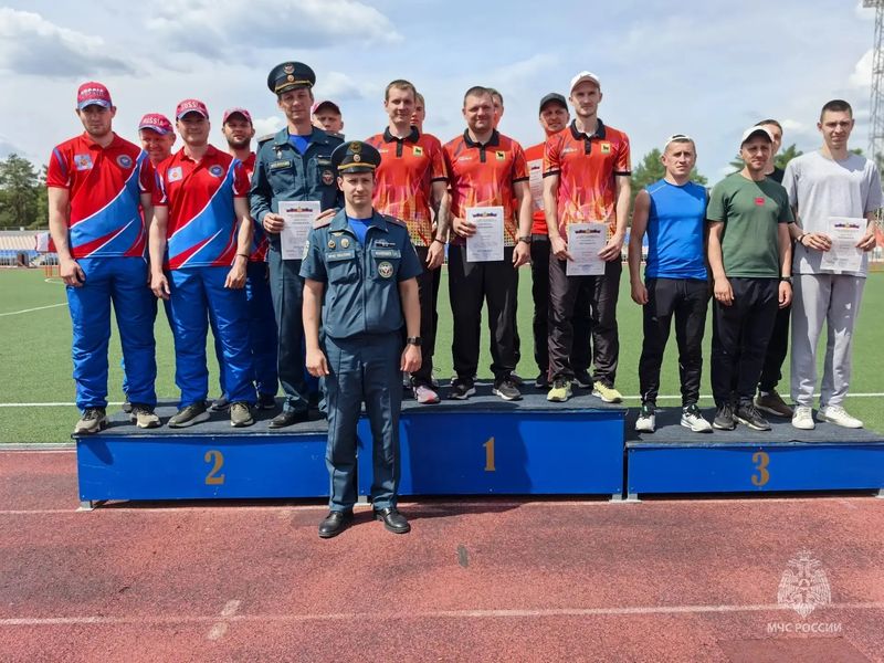 Спортсмены отчаянно дрались за победу, но кубок Чемпионата по пожарно-спасательному спорту снова остался у лучших