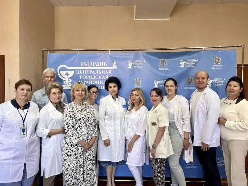 Врачи областных медцентров прибыли в Сызрань и провели прием пациентов