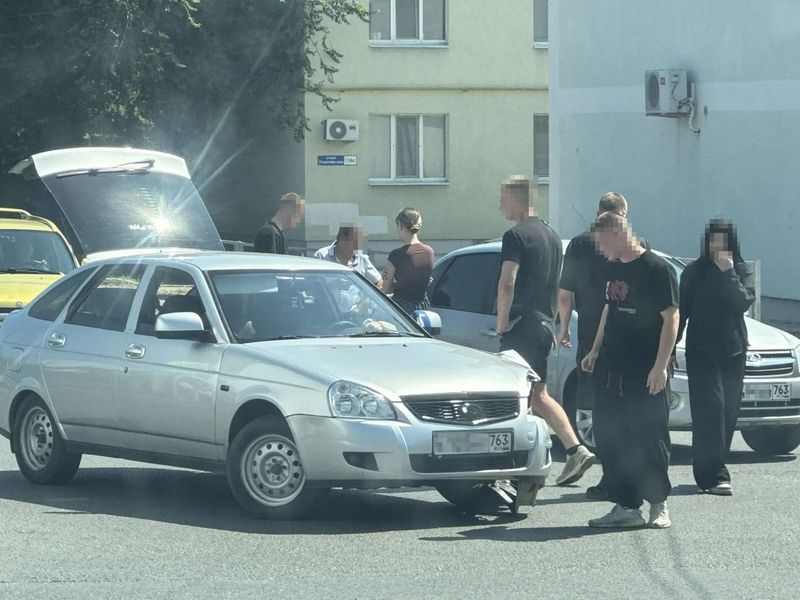 На «волшебном» перекрестке в Сызрани снова ДТП: рассказываем, что на этот раз
