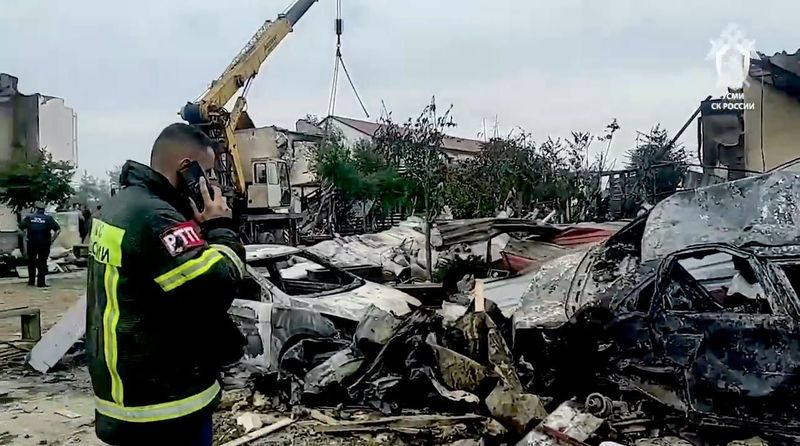 Ребенок остался жив под завалами: СК опубликовал фото атакованной дронами базы отдыха в Запорожье