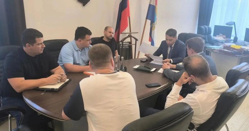 После атак на склады маркетплейса в регионах в Минпромторге Самарской области прошло совещание с руководителями крупных распределительных и логистических центров