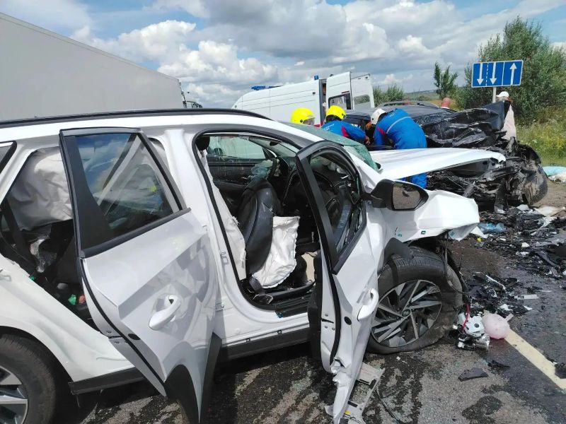 Трагедия на трассе под Сызранью: в ДТП погибли два человека, в том числе несовершеннолетний