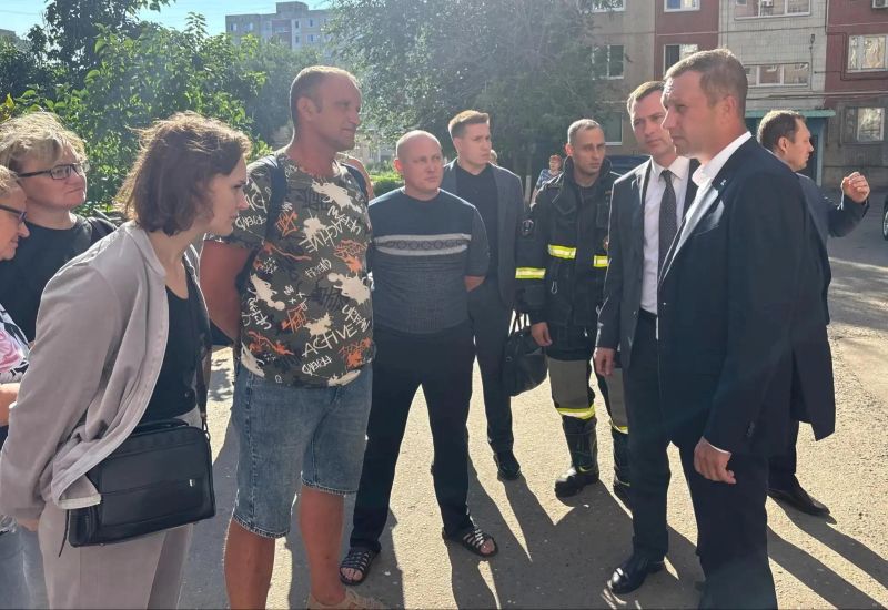 В Энгельсе в результате атаки БПЛА поврежден многоквартирный дом - погибли люди