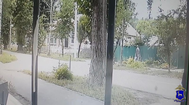 Его в дверь, а он - в окно: в Самарской области уголовник всегда находил способ попасть в чужой дом