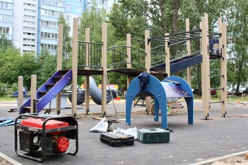 В Сызрани появилась детская площадка в космической тематике