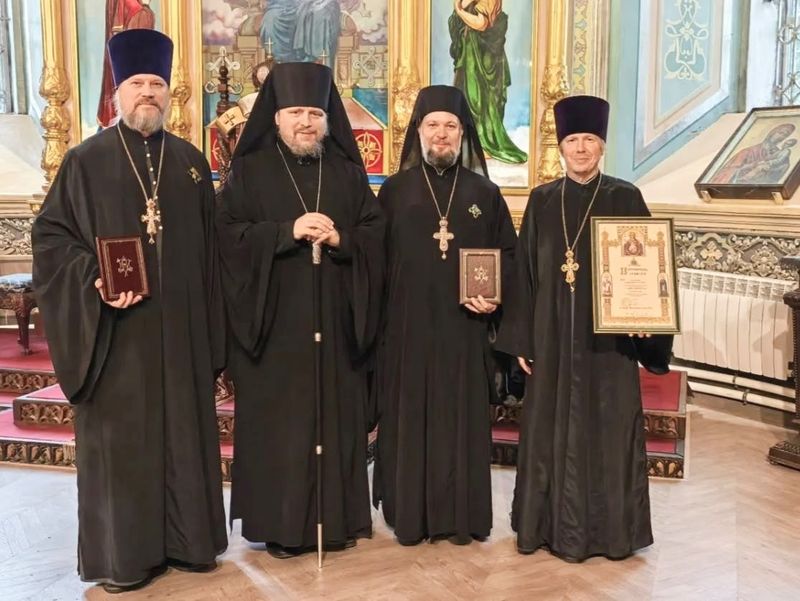 Три священника Сызранской епархии, по благословению Патриарха, получили награды Русской Православной Церкви