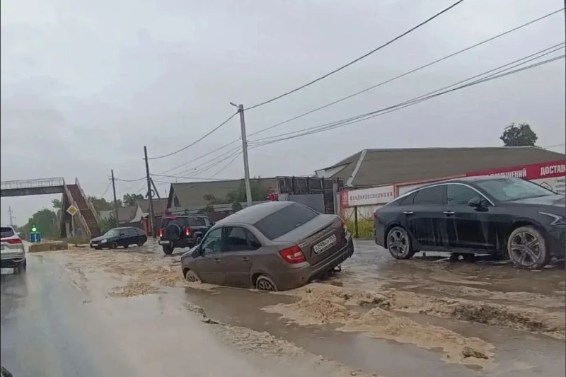 Из‑за увязших в грязи авто подрядчику в Сызрани выдали предписание