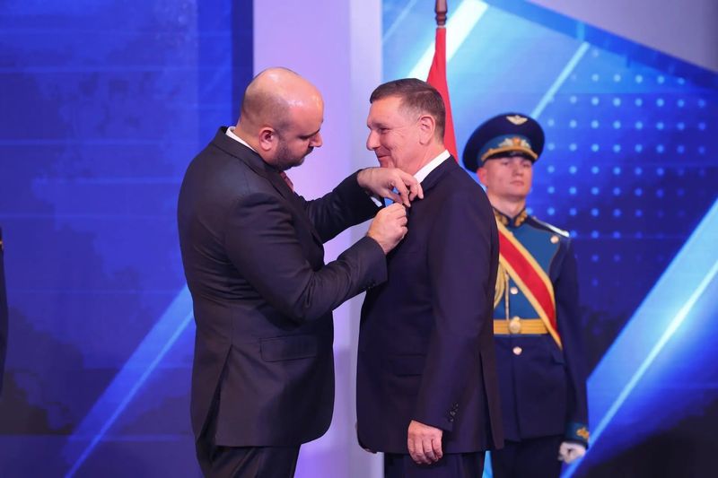 Депутат Госдумы Андрей Трифонов получил награду за особые заслуги перед Самарской областью