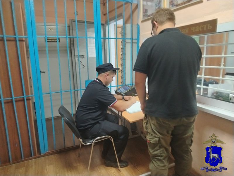Сотрудник сначала выпил на работе, затем отправился в магазин, затем - поленился, а закончилось все плохо